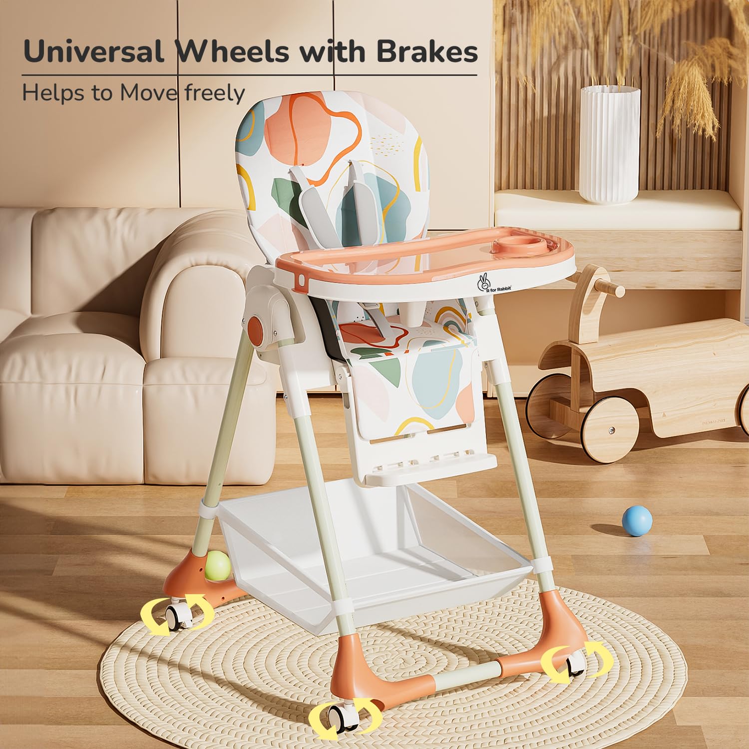 White and grey Marshmallow Lite baby high chair with 6 adjustable height levels, comfortable and secure for infant feeding, featuring a playful bear motif. www.usmile,toys